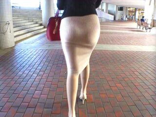 【熟女】長身でデカ尻がエッチな30才美女と待ち合わせしてホテルへ…激しくされたいM女性癖なおばさんが激ピストンで痙攣イキ