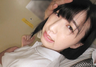 【ロリと不倫】「精子いれてほしぃ…♡」地味・真面目なスレンダー巨乳おっぱいの教え子に放尿させたり膣内射精SEXして楽しむ