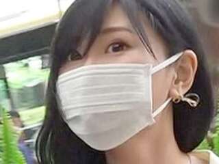 企画ナンパされた潮吹きヤバイやつ激シコ人妻がエロ交尾！絶叫のマッシブ8連発ハメ潮えちっくす！