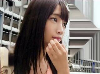 感度抜群の裏垢エロ自撮り趣味の美人カフェ店員が登場！チンポで突かれながら同時に電マ責めされて激しくアクメする