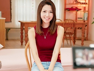 【デビュー】愛するダンナとのすれ違いに悩む奥様がデビュー♡茂呂芸能人のスケベな体で不倫セックスｗ