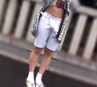 お祭り終わりの若い肉体をナンパ師に発情させられてちんぽぶち込まれちゃう女の子