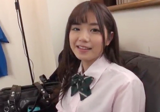 素人ナンパ「気持ちぃよぉ♥」ネットで釣ったアナル飛び出がちなスレンダー美乳おっぱいの制服美少女とオフパコして中出し！