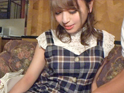 SNSで話題になるほどガチンコ美人看板娘が酒に溺れてエロ神化