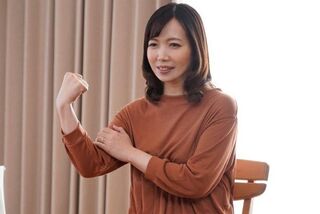 四十路妻(江川春奈)がAVデビュー作で初脱ぎやセックスを披露