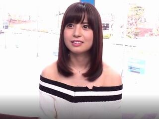 無料と騙しナンパした美少女JDが絶頂エステ体験！紙パンツに着替えマシンバイブされ潮吹きお漏らし＆エロ膣内射精セックス！