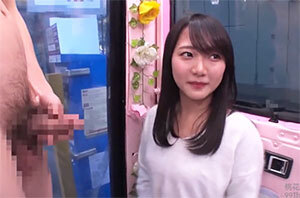 「マジックミラー便」お嬢様大学に通う激カワ女子大生が初めてのイラマチオにお股ぐっしょり顔射SEX