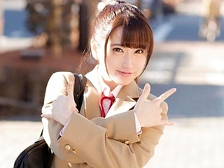 身体からドスケベがしっかりあふれている美乳ＪＫが極太珍珍を探しているんだけど……