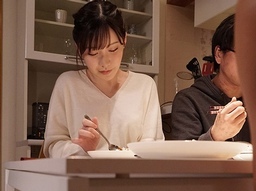 死ぬほど義父が大嫌い…。下品で生理的に受け付けなかった義父に夜這いされて完堕ちした美人妻♥