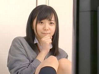 ＜AV鑑賞＞友達の”エロ動画”で発情し隣で羞恥オナニー…するロリ貧乳JKにデカチン即ハメ…制服着衣の禁断パコで痙攣絶頂w