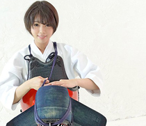 「もう突かれてるってばぁ～！」中出し突きが弱点の敏感剣士がデビュー