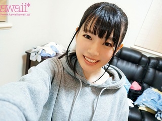 こんな楽しそうにセックスする娘初めて！何事も楽しむ事が大事という愛嬌満点ドキドキ人懐っこい美少女女子大生AVデビュー！