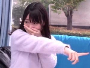 大学生カップルがペニス当てゲームに挑戦！外れたら膣内射精寝取られ！JDを寝取ってデカチンで高速ガン突きされイカされる！