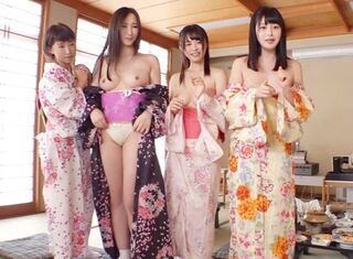 めちゃくちゃ可愛いコンパニオンとしっぽりＳＥＸ♡パイパンマンコをデカチン鬼ピストンで突き倒されると浴衣をはだけて絶頂イキ