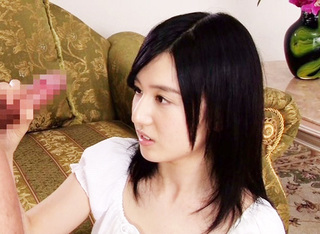 【古川いおり】何故こんな可愛い子がAVに！？ってくらい清楚な美少女がデビュー作でフェラ抜き顔射されちゃう♡