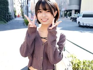 ＜素人ナンパ＞清楚JDが童貞デカチンの”早漏”改善エロ企画に挑み…騎乗位素股＆淫語手コキで特訓し連続射精の中出し筆おろし