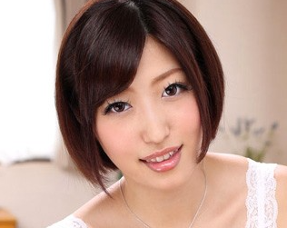 『二度目の母のオナニーを見た息子は…・水野朝陽』「あら、勃起してる…こっちいらっしゃい」