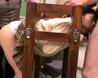 制服着衣のまま身動きも取らしてもらえず好き放題にちんぽ捩じ込まれて乱暴される女子校生