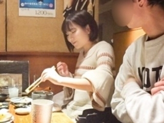 〚素人ナンパ〛飲んでいる女の子に声をかけ、お悩み相談からの合体 騎乗位での腰振りがハンパねぇ～