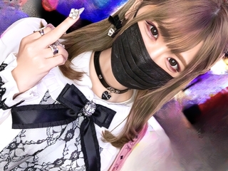 【地雷系女子】「あぁぁ！だめぇ！イクっ！」美少女ギャル！生意気な地雷系女子マンコをチンポで激ピストン！