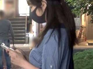 【素人企画】パイスラ着衣巨乳が目立つOLがエロ合体！狭い場所でマシュマロおっぱい乳揺れえちっくす！