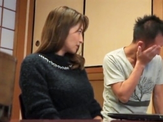 〖中出し〗母を愛してしまい激しく迫る息子 息子を男として意識する熟母