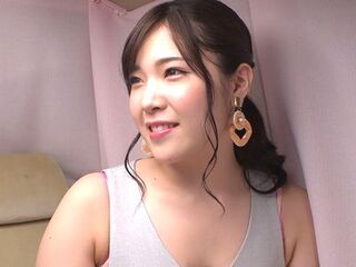 【人妻ナンパ】下着チェックで脱がすとTバック美尻な素人奥さん‼夫を裏切り生ハメ中出しされた淫乱浮気妻のエロ不倫セックス‼