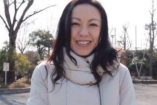 〈素人人妻〉いつナニがあってもイイようにオケケの処理して８年間。うん奥さんの不倫は俺が許そう！ww