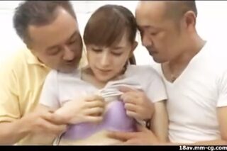 〈エロドラマ〉眉目秀麗な英会話講師はけつあな女！衝撃的瞬間を激写した中年たちが２穴攻撃！エロ会話教室にww