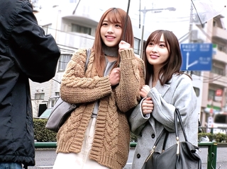 【素人ナンパ】「早く挿れて♡」友達同士のJDコンビが拘束されたM男を痴女る！デカチンで生中セックス！