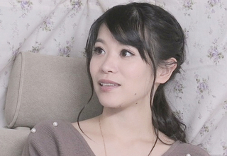 人妻ナンパ「奥気持ちぃ♥」スレンダー美乳おっぱい清楚な素人美魔女・美熟女おばさんが乳首舐めスパイダー騎乗位で腰をふる！