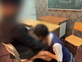 個人撮影「先生にヤラれてる事バラすぞ！」同級生に射精される女子‥夫婦の妄想セックスがエロス
