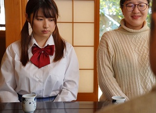【女子校生爆乳】絶倫なお義父さんに服従し性奴隷として生きている10代娘
