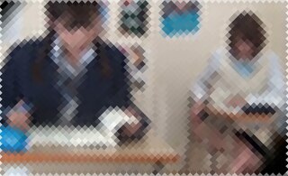 授業中にオナラする女子校生2人。どちらが屁をこいたかで揉めるｗｗｗ