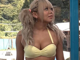 海で捕まえた黒ギャルお姉さんにHなマッサージ