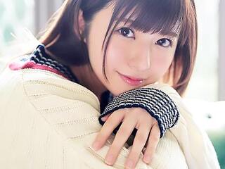 【朝比奈ななせ】あどけない10代美少女が衝撃デビュー！肉棒でガン突きされ手マンでイキ潮噴射
