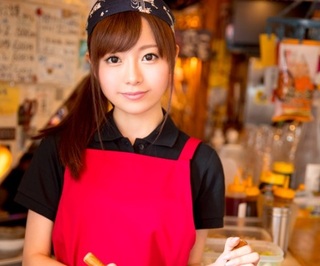 【美少女デビュー】関西弁を振りまきながら2本のちんぽを可憐にしゃぶって挿入ねだるお嬢ちゃん
