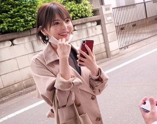 【黒パンストOL】やらしいスレンダーボディを露出しちんぽ咥えて悶え狂う美人