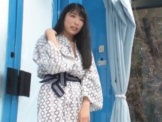 〖素人ナンパ〗エッチな誘いを完全拒否 どうしてもヤリたかったから… ドピュッと中出し