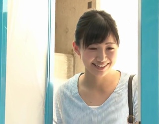 真実の魅力誘惑の胸元！美乳で華奢なオフィスレディーがMミラー号のエッチな企画で襲うれて猥褻行為！快楽に決断力を無くし卑猥な醜態をさらす！