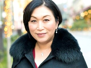 ［企画］人妻ナンパ‼『ちょっと冒険しちゃおうかな…笑』ぽっちゃり熟女（57）がアナルを責められヒーヒー言いながら感じる❤