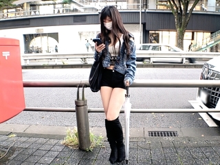 【素人】スレンダーでスタイル良い22歳のロングヘア美女がAV出演！パイパンおまんこから大量の潮吹き！