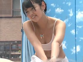 やだ、大きくなってる♡サークル友達とマッサージしあってるうちに勃起チンポに気づいた美少女JD！マジックミラー号