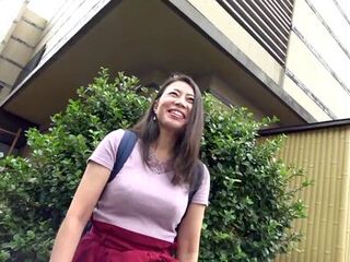 【出会い系・素人企画】着衣巨乳がはえる人妻熟女がエロハメ！軽くイラマチオSMプレー！ガン突きバック！
