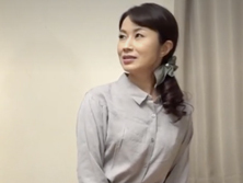 オナホで慰める息子をフェラ抜きしてあげる五十路母 東ゆかり