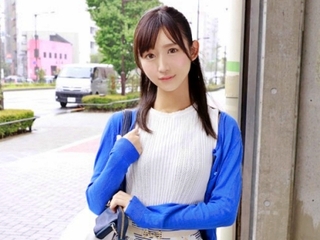【MM号】「イッちゃうぅぅうう♥」インタビュー中にいきなり巨根で即ハメ♥アイドル級の美少女とハードピストン♥