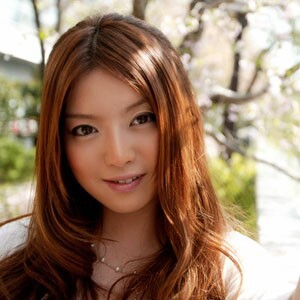 新山友香