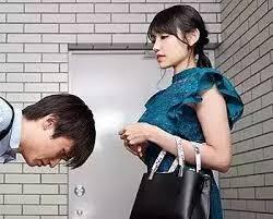 クソ生意気な隣人妻の弱みを握った僕！吹き絶頂する人妻に大量中出し！