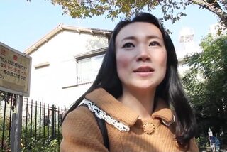 〈素人人妻〉夫とは既に冷め切って家庭内離婚状態！これを機に女としてもう一花咲かせてみたい！いぐいぐー♡