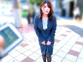 ［企画］究極の羞恥プレイ‼『もう立ってられない…❗️』保険営業OL（30）がリモコンバイブでイキまくり❤